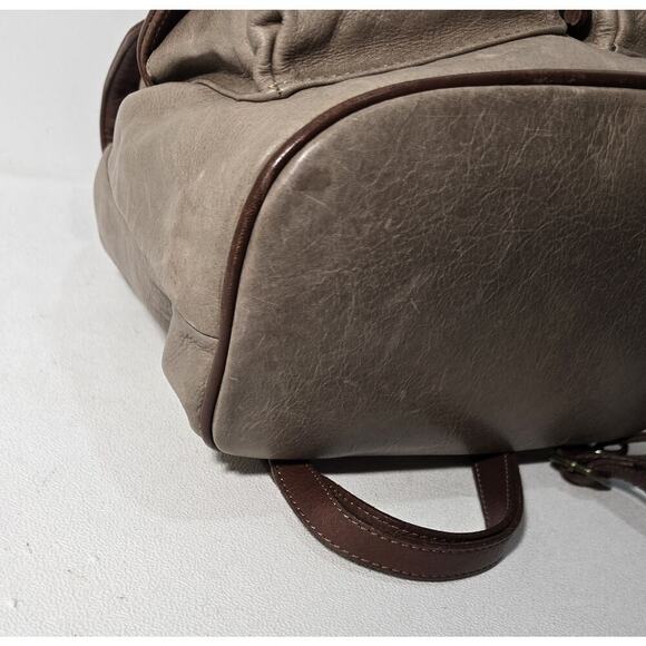 Taupe/Brown Leather Backpack Purse Vintage Made in Italy - Picture 5 of 10
